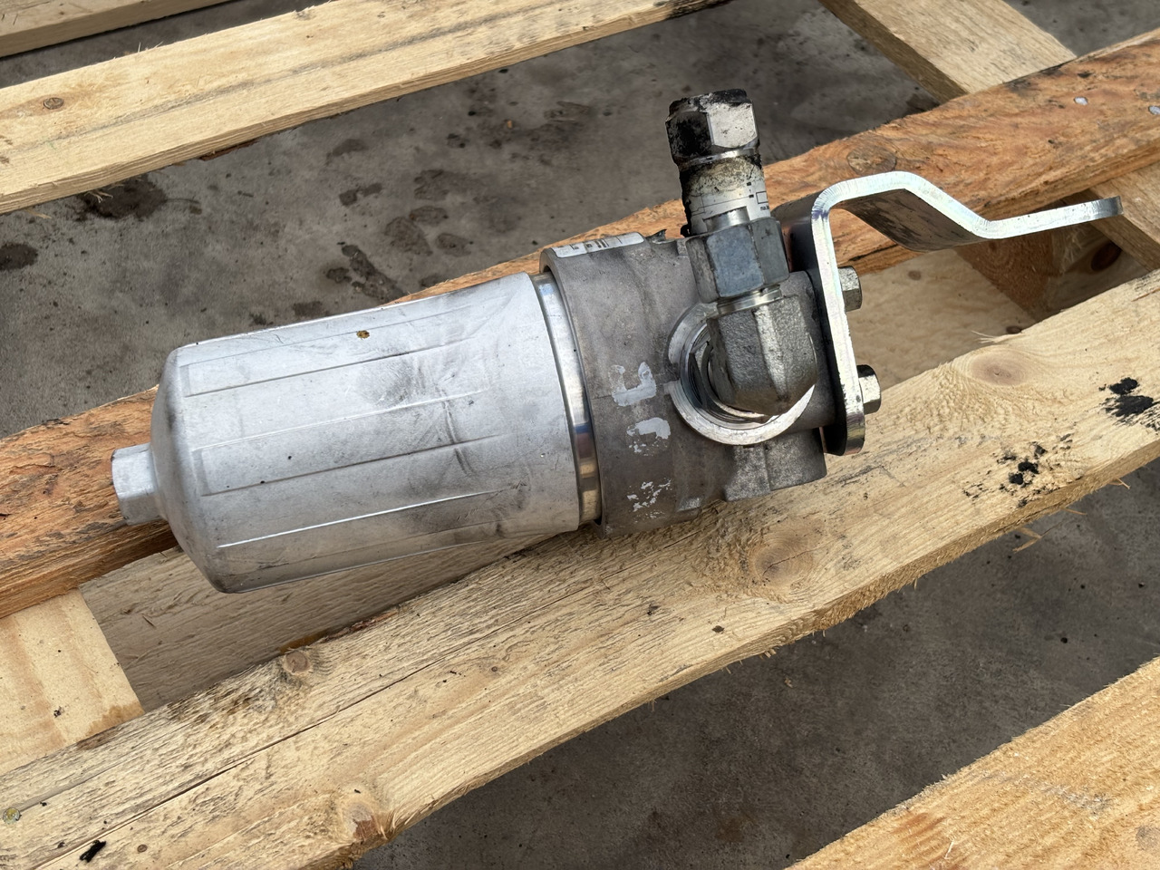 John Deere 8200 8400 8600 Filtr Płynu Hydraulicznego AXE64212 AXE82466 - Hydraulický filter pre Poľnohospodárske stroje: obrázok 3 John Deere 8200 8400 8600 Filtr Płynu Hydraulicznego AXE64212 AXE82466 - Hydraulický filter pre Poľnohospodárske stroje: obrázok 3