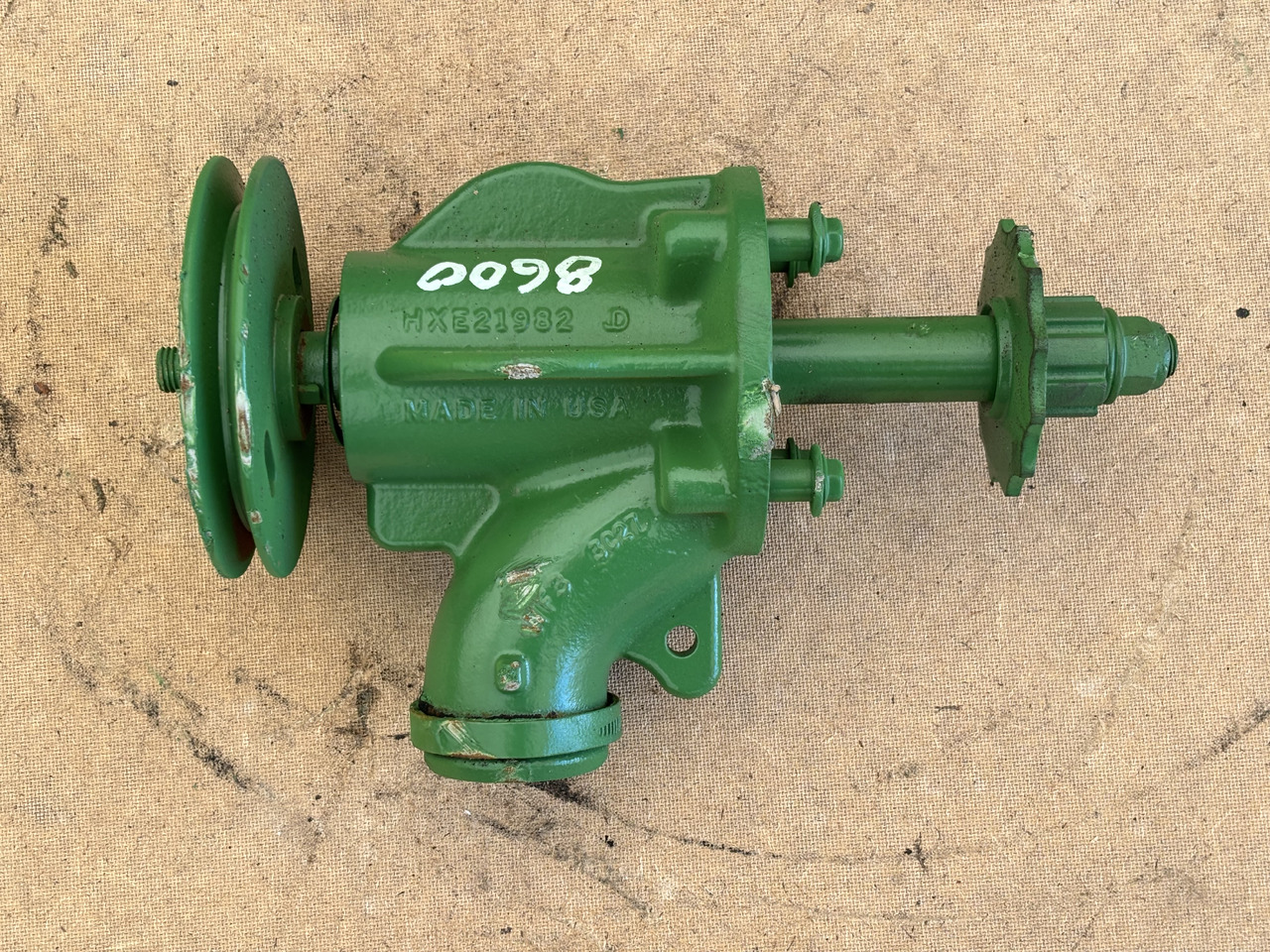 John Deere 8600 Obudowa Łożyska Wał HXE21982 HXE17173 - Diely pásového podvozku pre Poľnohospodárske stroje: obrázok 1 John Deere 8600 Obudowa Łożyska Wał HXE21982 HXE17173 - Diely pásového podvozku pre Poľnohospodárske stroje: obrázok 1