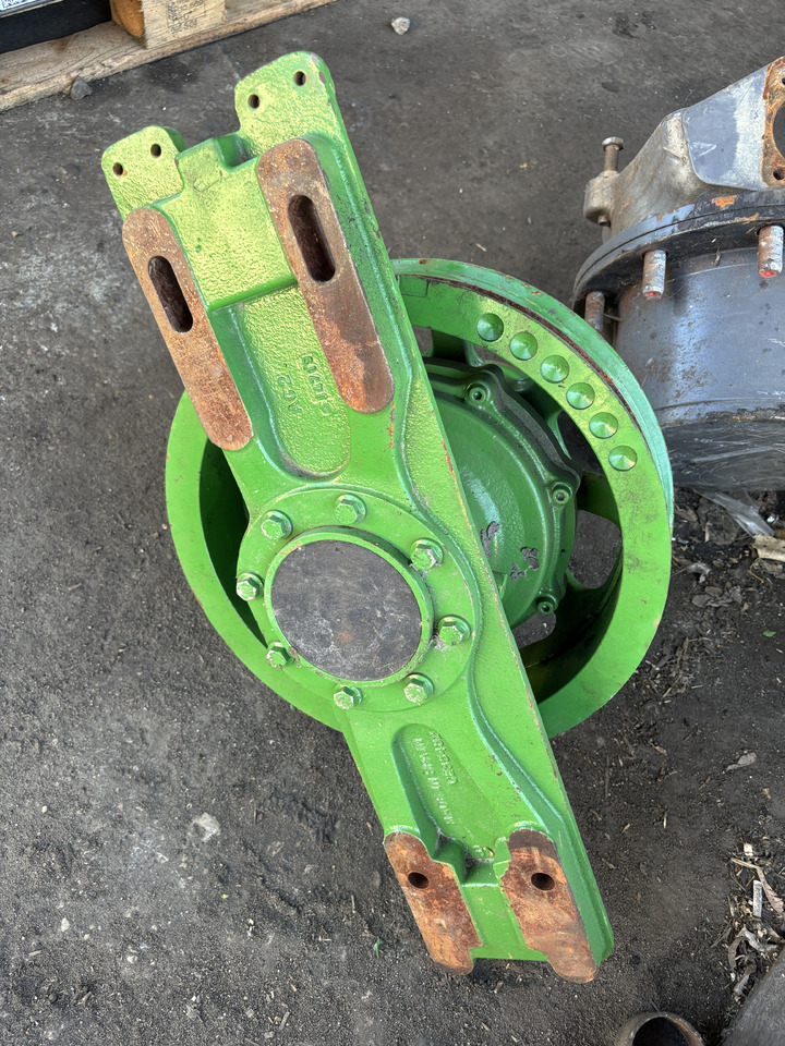 John Deere X9 1000 1100 - Front End Belt Drive Sheave, Fixed Speed W/ Clutch, LH - Remeň pre Poľnohospodárske stroje: obrázok 3 John Deere X9 1000 1100 - Front End Belt Drive Sheave, Fixed Speed W/ Clutch, LH - Remeň pre Poľnohospodárske stroje: obrázok 3