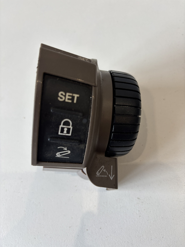 John Deere seria 6000 7000 8000 R - pokrętło sterowanie zaczepem tylnym RE584123 - Kabína a interiér pre Poľnohospodárske stroje: obrázok 3 John Deere seria 6000 7000 8000 R - pokrętło sterowanie zaczepem tylnym RE584123 - Kabína a interiér pre Poľnohospodárske stroje: obrázok 3