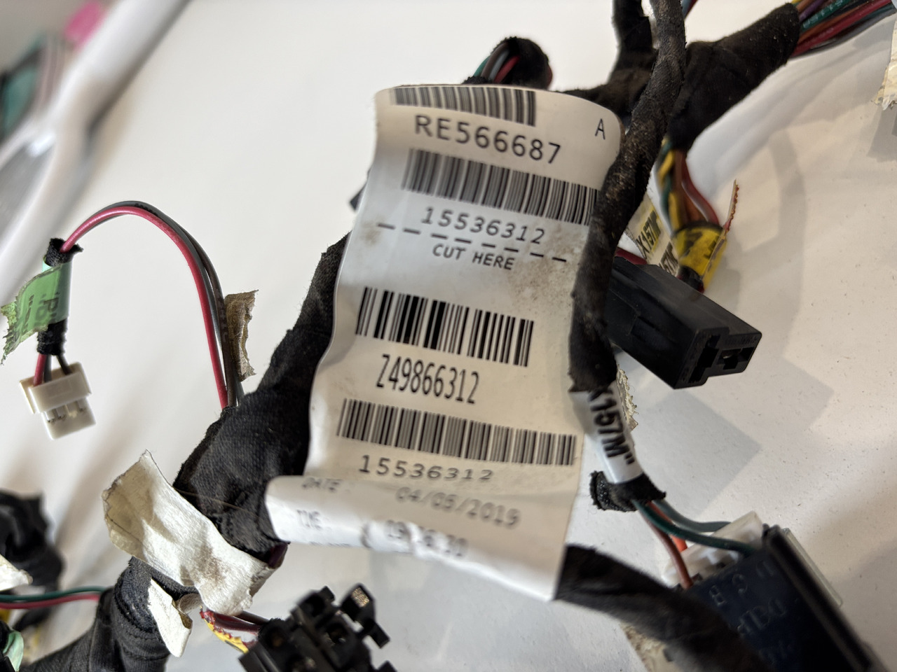 John Deere seria 6000 7000 8000 R - wiązka el. podłokietnika CommandARM RE566687 - Kábel/ Káblový zväzok pre Poľnohospodárske stroje: obrázok 3 John Deere seria 6000 7000 8000 R - wiązka el. podłokietnika CommandARM RE566687 - Kábel/ Káblový zväzok pre Poľnohospodárske stroje: obrázok 3