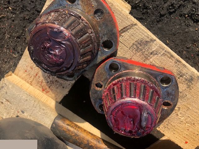 Manitou Clark Hurth - Sworznie Do Zwrotnic Łoźyska - Tehlica pre Poľnohospodárske stroje: obrázok 1 Manitou Clark Hurth - Sworznie Do Zwrotnic Łoźyska - Tehlica pre Poľnohospodárske stroje: obrázok 1