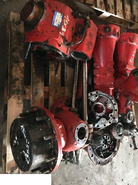 Manitou MLT845 - CZĘŚCI - Zwrotnica - Tehlica pre Poľnohospodárske stroje: obrázok 3 Manitou MLT845 - CZĘŚCI - Zwrotnica - Tehlica pre Poľnohospodárske stroje: obrázok 3
