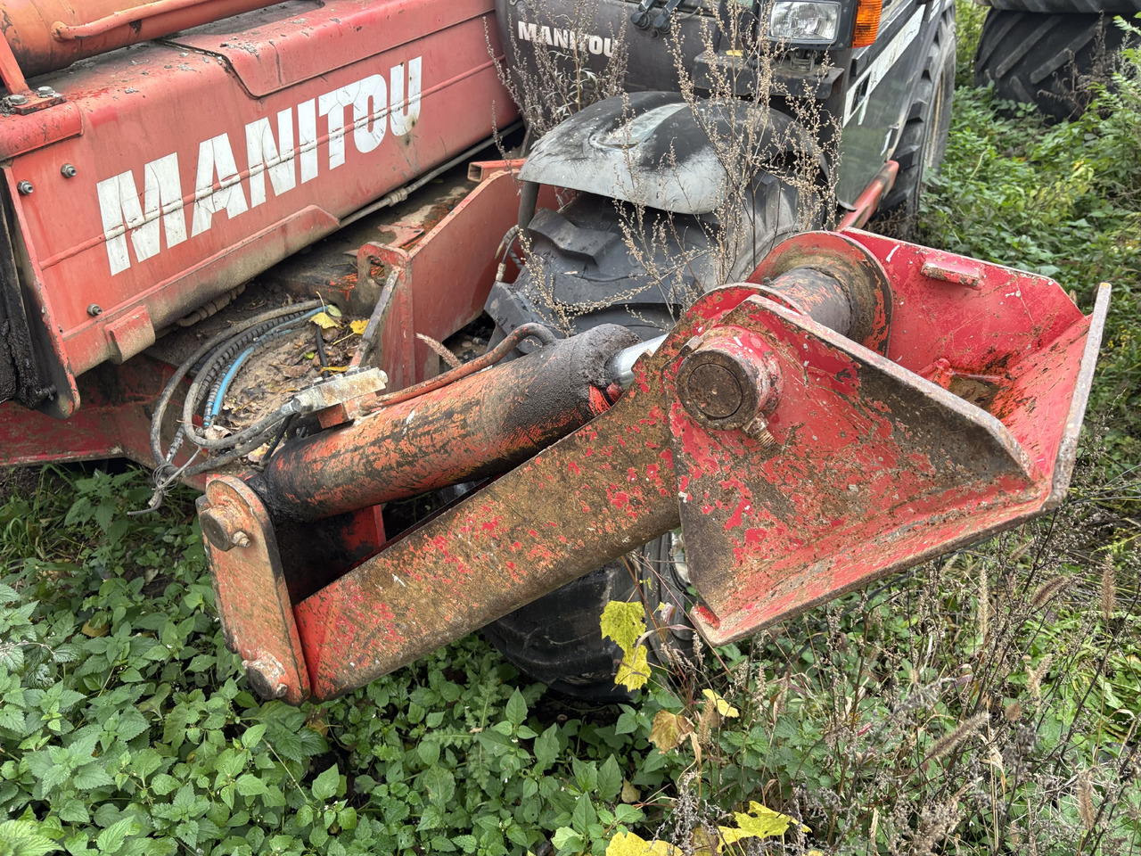 Manitou MT 1740 SLT - Ładowarka Teleskopowa - Stopa Wysięgnik Łapa Stabilizator Siłownik - Hydraulický valec pre Teleskopický nakladač: obrázok 1 Manitou MT 1740 SLT - Ładowarka Teleskopowa - Stopa Wysięgnik Łapa Stabilizator Siłownik - Hydraulický valec pre Teleskopický nakladač: obrázok 1