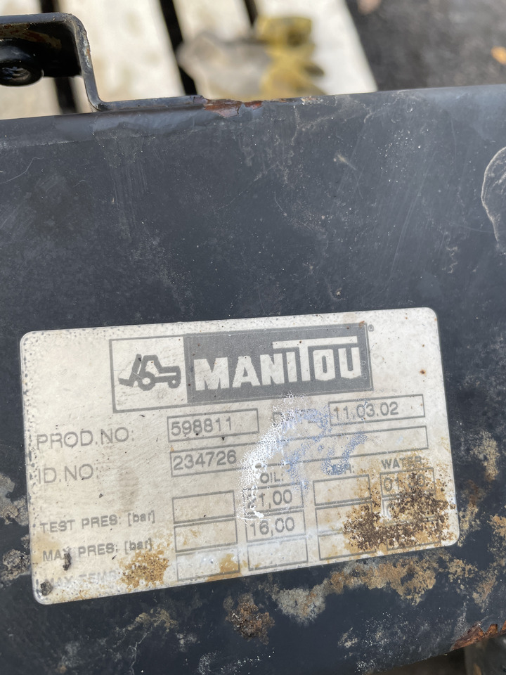 Manitou - chłodnica wody i oleju 234726 - Olejový chladič pre Stavebné stroje: obrázok 4 Manitou - chłodnica wody i oleju 234726 - Olejový chladič pre Stavebné stroje: obrázok 4