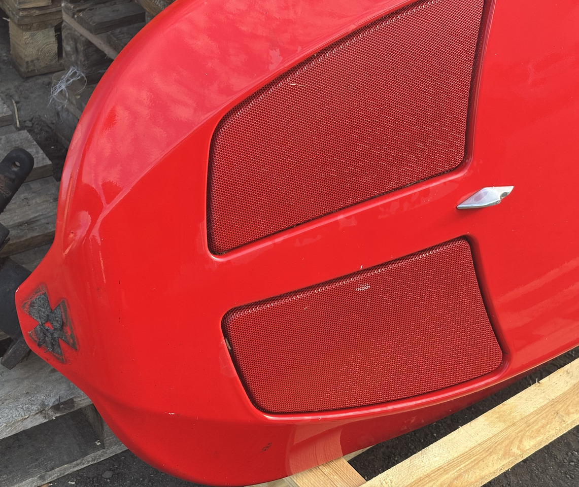 Massey Ferguson 5613 Maska - Karoséria a exteriér pre Poľnohospodárske stroje: obrázok 3 Massey Ferguson 5613 Maska - Karoséria a exteriér pre Poľnohospodárske stroje: obrázok 3