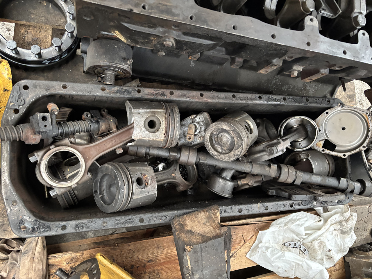 Massey Ferguson 7256 Silnik MT42595 CNT10283 Blok Tłok Wał CZĘŚCI - Motor a diely pre Poľnohospodárske stroje: obrázok 1 Massey Ferguson 7256 Silnik MT42595 CNT10283 Blok Tłok Wał CZĘŚCI - Motor a diely pre Poľnohospodárske stroje: obrázok 1