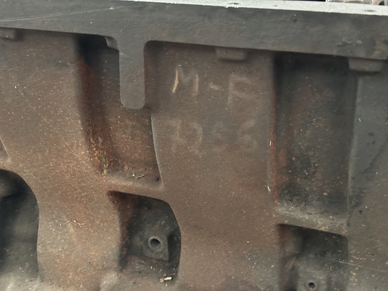 Massey Ferguson 7256 Silnik MT42595 CNT10283 Blok Tłok Wał CZĘŚCI - Motor a diely pre Poľnohospodárske stroje: obrázok 2 Massey Ferguson 7256 Silnik MT42595 CNT10283 Blok Tłok Wał CZĘŚCI - Motor a diely pre Poľnohospodárske stroje: obrázok 2