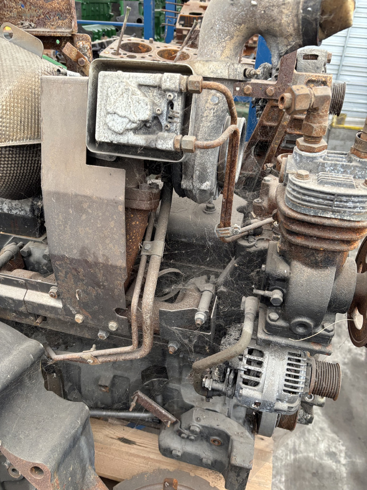 Massey Ferguson 7618 Silnik CZĘŚCI 453084168 - Motor a diely pre Poľnohospodárske stroje: obrázok 3 Massey Ferguson 7618 Silnik CZĘŚCI 453084168 - Motor a diely pre Poľnohospodárske stroje: obrázok 3