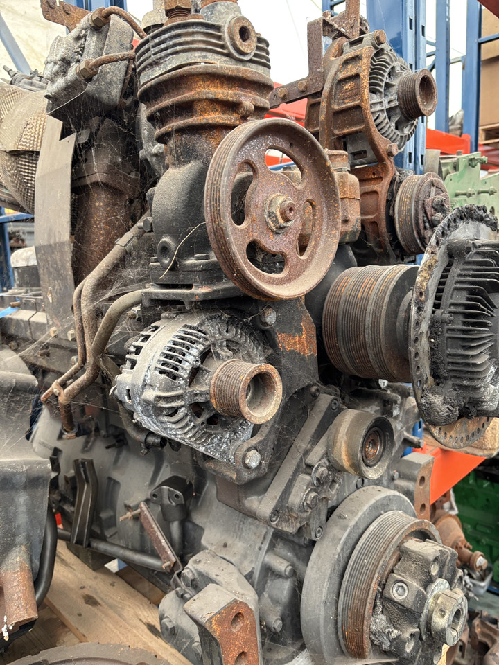 Massey Ferguson 7618 Silnik CZĘŚCI 453084168 - Motor a diely pre Poľnohospodárske stroje: obrázok 2 Massey Ferguson 7618 Silnik CZĘŚCI 453084168 - Motor a diely pre Poľnohospodárske stroje: obrázok 2