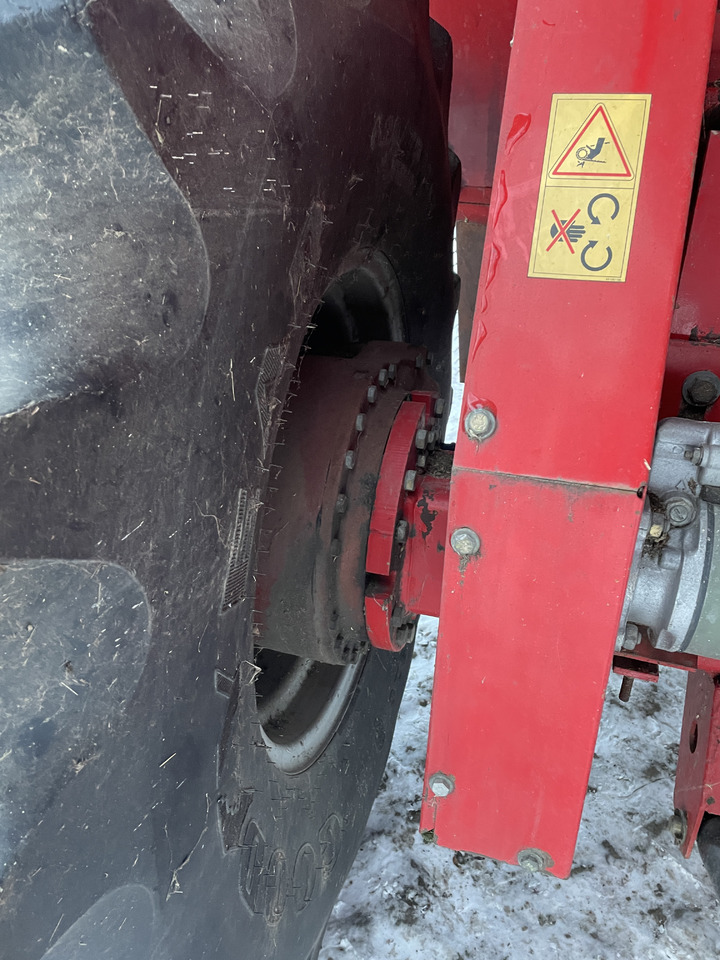 Massey Fergusson MF 30 - oś przednia zwolnica D46147300 - Koncový prevod pre Poľnohospodárske stroje: obrázok 1 Massey Fergusson MF 30 - oś przednia zwolnica D46147300 - Koncový prevod pre Poľnohospodárske stroje: obrázok 1