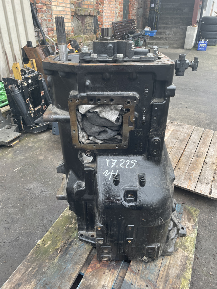 New Holland T7.225 - skrzynia biegów 47960856 - Prevodovka pre Poľnohospodárske stroje: obrázok 1 New Holland T7.225 - skrzynia biegów 47960856 - Prevodovka pre Poľnohospodárske stroje: obrázok 1