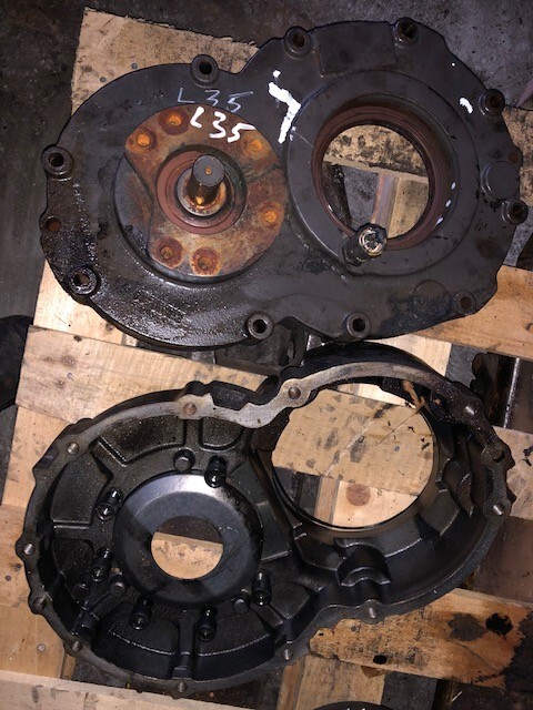 OBUDOWA MOSTU , TRYBY ZF AV 230 VOLVO L30 L35 ZETTELMEYER 602 - Transmisie pre Stavebné stroje: obrázok 1 OBUDOWA MOSTU , TRYBY ZF AV 230 VOLVO L30 L35 ZETTELMEYER 602 - Transmisie pre Stavebné stroje: obrázok 1