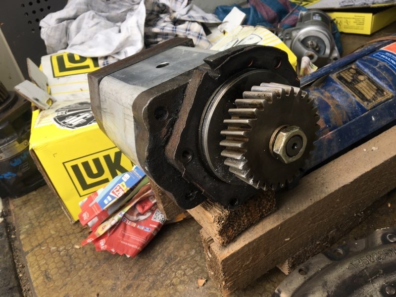 Pompa oleju claas claas Targo c50 c40 0003181820 - Olejové čerpadlo pre Teleskopický nakladač: obrázok 1 Pompa oleju claas claas Targo c50 c40 0003181820 - Olejové čerpadlo pre Teleskopický nakladač: obrázok 1