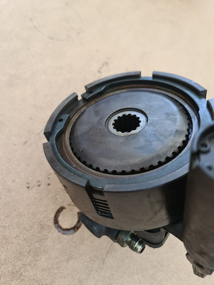 SAME Explorer II 2 CZĘŚCI - Prevodovka a diely pre Poľnohospodárske stroje: obrázok 2 SAME Explorer II 2 CZĘŚCI - Prevodovka a diely pre Poľnohospodárske stroje: obrázok 2