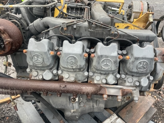 Silnik Mercedes OM442 z kombajnu - Motor pre Obilný kombajn: obrázok 4 Silnik Mercedes OM442 z kombajnu - Motor pre Obilný kombajn: obrázok 4
