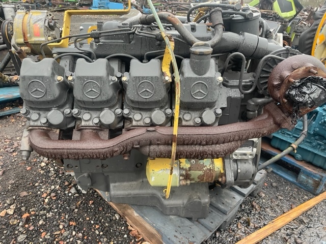 Silnik Mercedes OM442 z kombajnu - Motor pre Obilný kombajn: obrázok 3 Silnik Mercedes OM442 z kombajnu - Motor pre Obilný kombajn: obrázok 3
