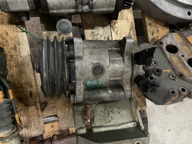 Spręźarka klimatyzacji Liebherr L551 , D916 - Kompresor klimatizácie pre Stavebné stroje: obrázok 2 Spręźarka klimatyzacji Liebherr L551 , D916 - Kompresor klimatizácie pre Stavebné stroje: obrázok 2