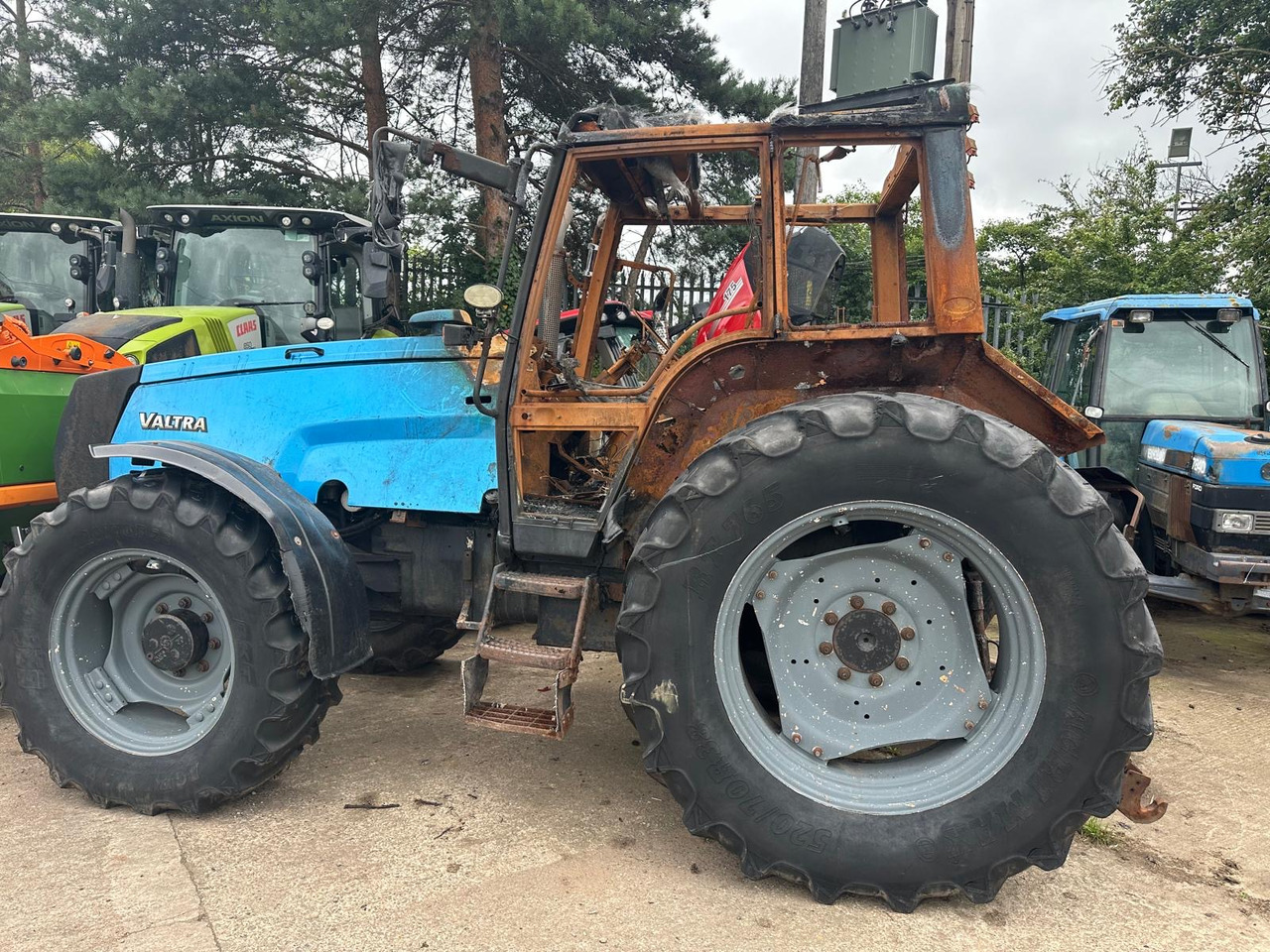 Valtra 8150 8150-4 - cała na części - Traktor: obrázok 1 Valtra 8150 8150-4 - cała na części - Traktor: obrázok 1