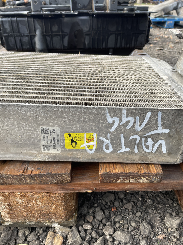 Valtra T144 T154 T174 T194 T214 T234 - chłodnica ACV0118540 - Chladič pre Stavebné stroje: obrázok 1 Valtra T144 T154 T174 T194 T214 T234 - chłodnica ACV0118540 - Chladič pre Stavebné stroje: obrázok 1