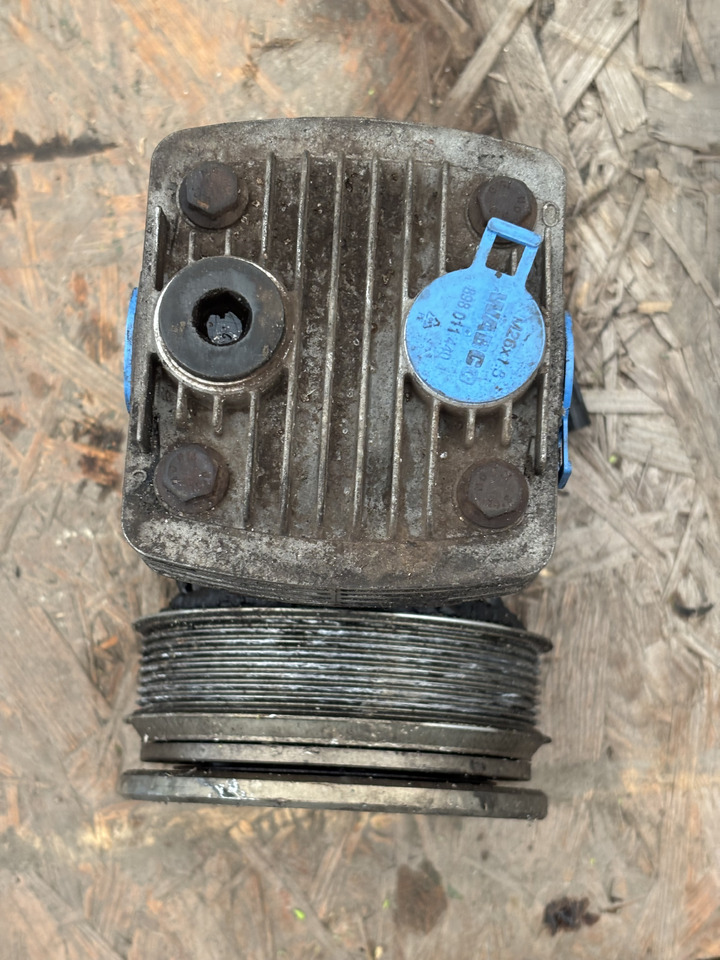 WABCO Kompresor Sprężonego Powietrza 4111411020 - Kompresor pre Poľnohospodárske stroje: obrázok 2 WABCO Kompresor Sprężonego Powietrza 4111411020 - Kompresor pre Poľnohospodárske stroje: obrázok 2