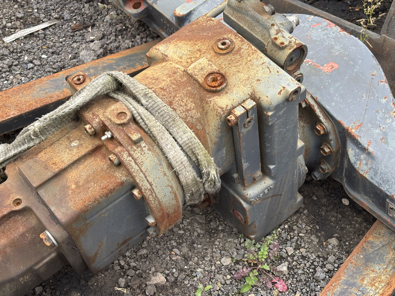 ZF AP-B755 2HL-100 Most Tylni Oś Tylnia Skrzynia Biegów Zwolnica Zwrotnica Pochwa CZĘŚCI - Koncový prevod pre Poľnohospodárske stroje: obrázok 5 ZF AP-B755 2HL-100 Most Tylni Oś Tylnia Skrzynia Biegów Zwolnica Zwrotnica Pochwa CZĘŚCI - Koncový prevod pre Poľnohospodárske stroje: obrázok 5