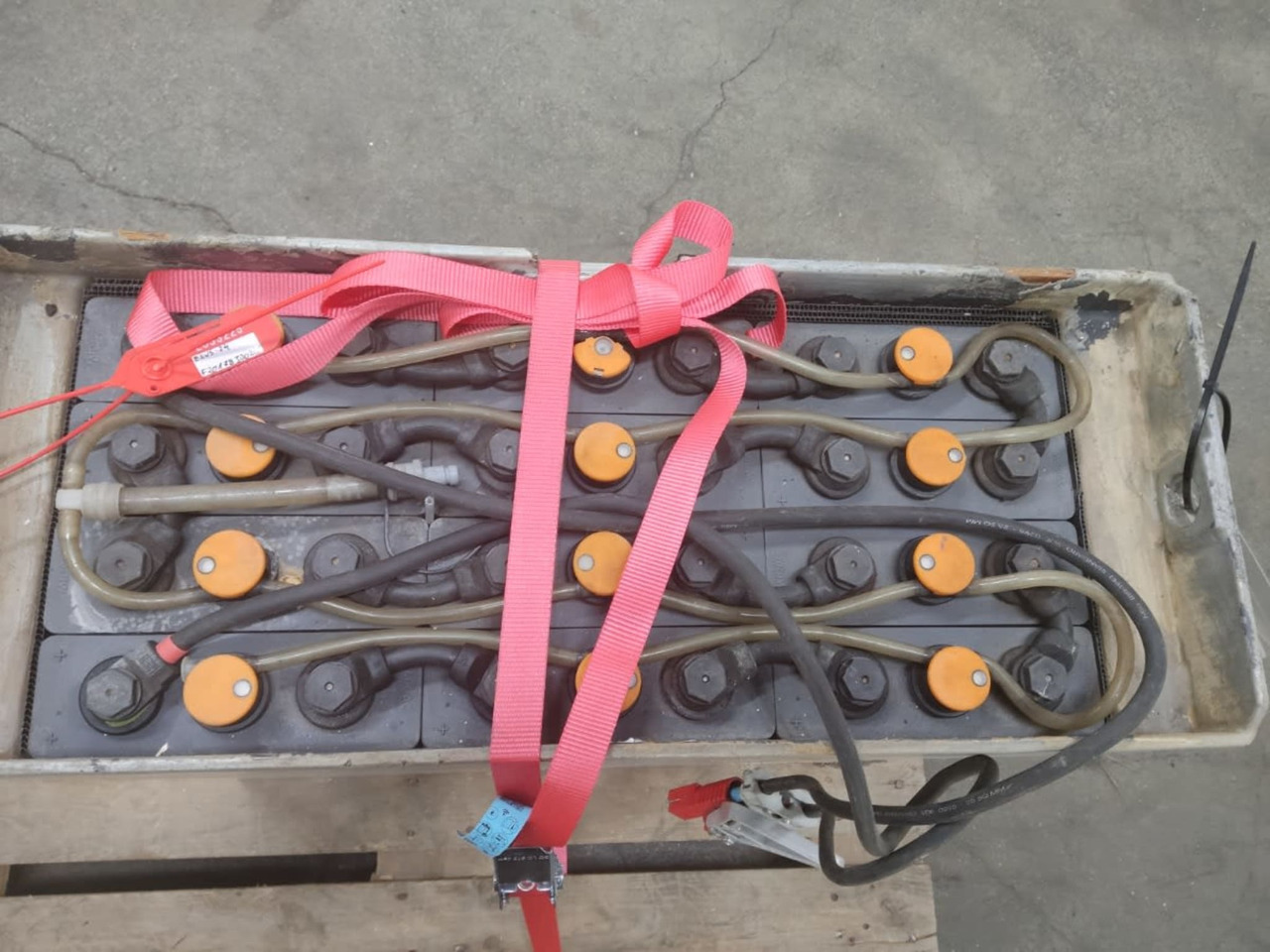 AVB 24V 465Ah - Akumulátor pre Manipulačná technika: obrázok 3 AVB 24V 465Ah - Akumulátor pre Manipulačná technika: obrázok 3