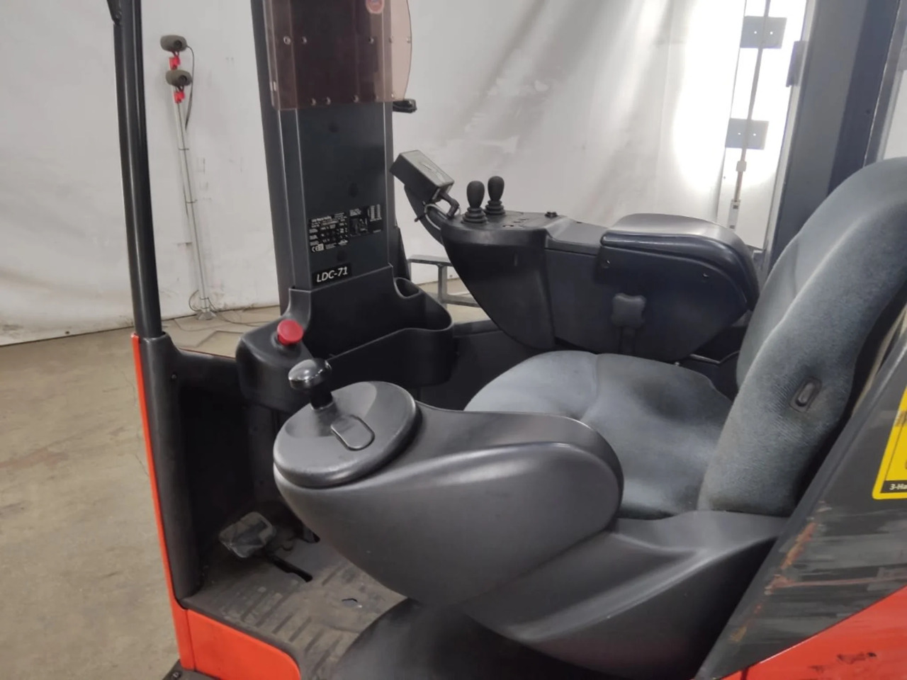 Linde R14X-03 - Skladový zakladač: obrázok 3 Linde R14X-03 - Skladový zakladač: obrázok 3