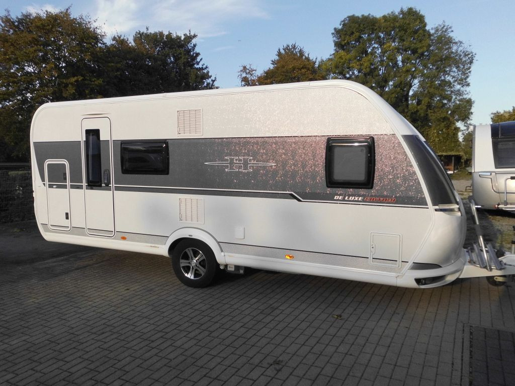 Hobby DE LUXE EDITION 560 KMFe 1 Hand XT-Mover Garage - Obytný príves: obrázok 1 Hobby DE LUXE EDITION 560 KMFe 1 Hand XT-Mover Garage - Obytný príves: obrázok 1