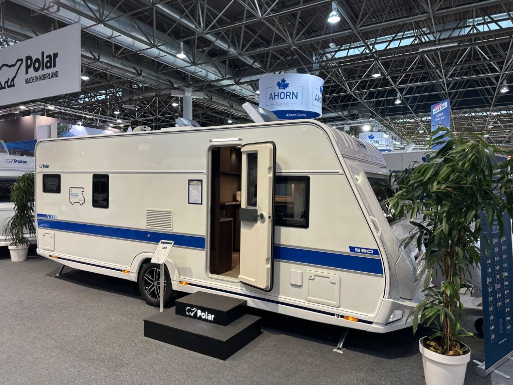 Polar Blueline 590 BFW WINTERFEST MODELL 2025 - Obytný príves: obrázok 1 Polar Blueline 590 BFW WINTERFEST MODELL 2025 - Obytný príves: obrázok 1