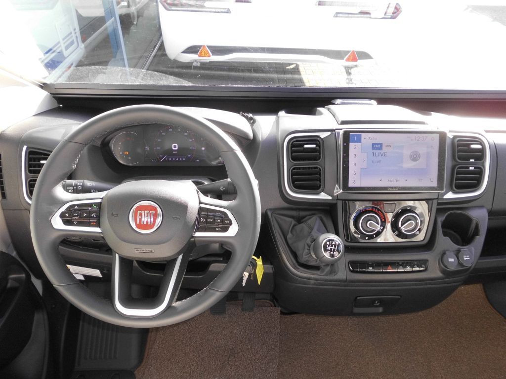 Solifer Emotion 620 DB Premium STARK REDUZIERT -17.300€ - Polointegrované obytné auto: obrázok 4 Solifer Emotion 620 DB Premium STARK REDUZIERT -17.300€ - Polointegrované obytné auto: obrázok 4