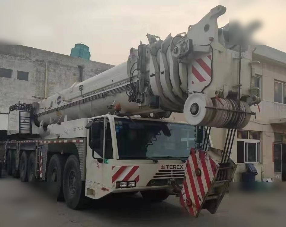 2009 DEMAG AC 350-1 - Žeriav pre všetky terény: obrázok 2 2009 DEMAG AC 350-1 - Žeriav pre všetky terény: obrázok 2