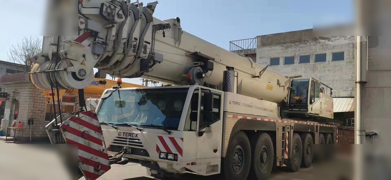 2009 DEMAG AC 350-1 - Žeriav pre všetky terény: obrázok 1 2009 DEMAG AC 350-1 - Žeriav pre všetky terény: obrázok 1