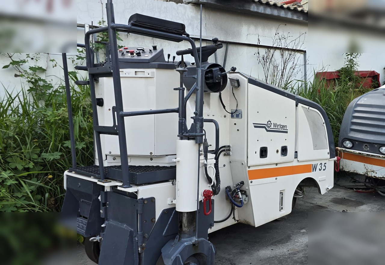 2010 WIRTGEN W35 - Cestná fréza: obrázok 2 2010 WIRTGEN W35 - Cestná fréza: obrázok 2