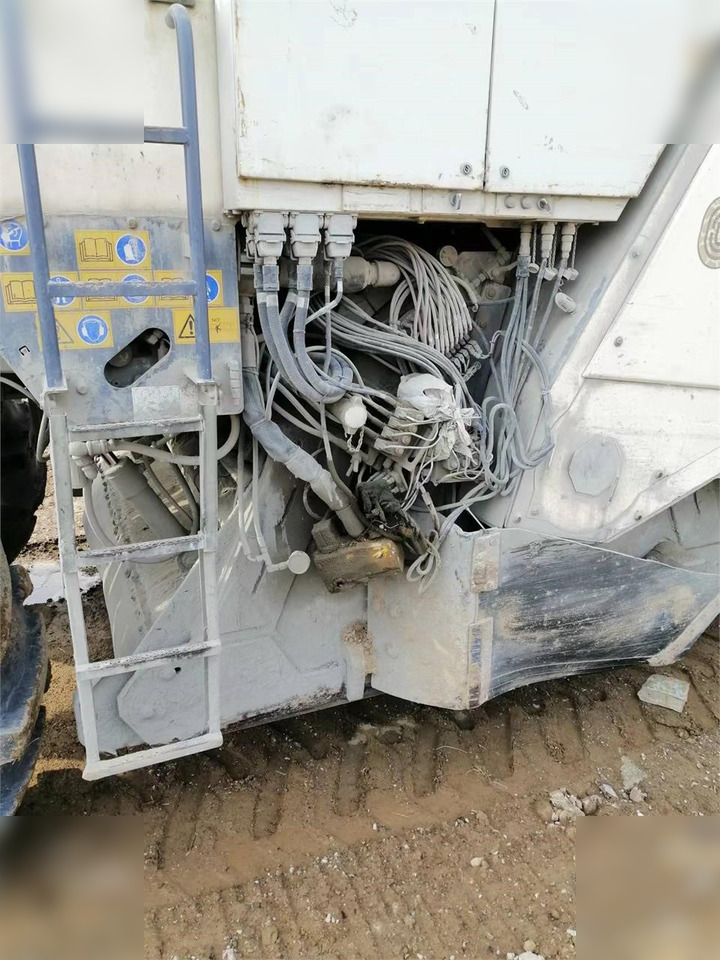 2010 WIRTGEN WR2500S - Stabilizátor zeminy: obrázok 4 2010 WIRTGEN WR2500S - Stabilizátor zeminy: obrázok 4