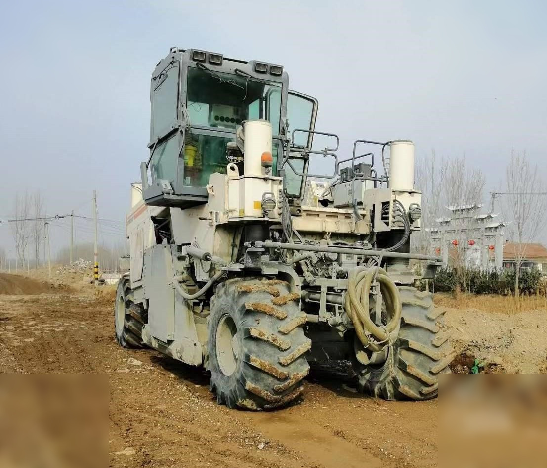 2010 WIRTGEN WR2500S - Stabilizátor zeminy: obrázok 3 2010 WIRTGEN WR2500S - Stabilizátor zeminy: obrázok 3