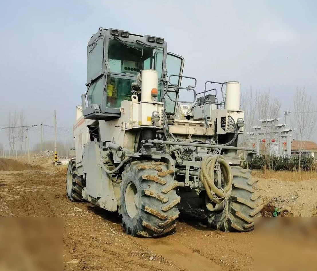 2010 WIRTGEN WR2500S - Stabilizátor zeminy: obrázok 3 2010 WIRTGEN WR2500S - Stabilizátor zeminy: obrázok 3