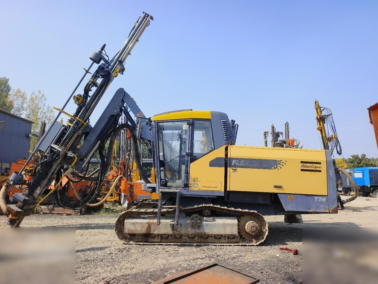 2012 ATLAS COPCO FLEXIROC T35-11 - Vrtné príslušenstvo: obrázok 1 2012 ATLAS COPCO FLEXIROC T35-11 - Vrtné príslušenstvo: obrázok 1
