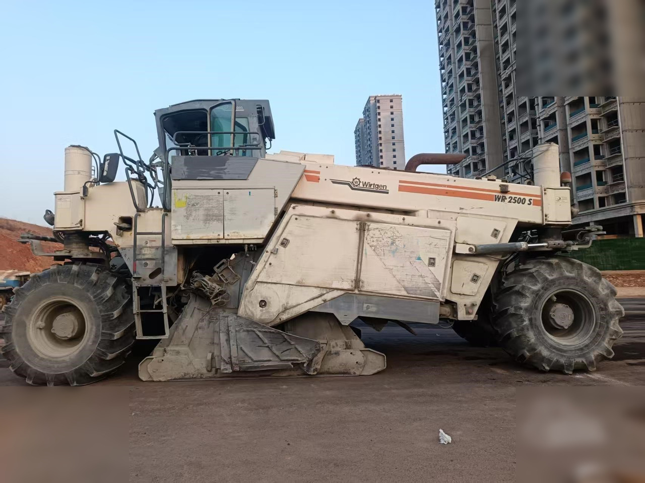 2016 WIRTGEN WR2500S - Stabilizátor zeminy: obrázok 1 2016 WIRTGEN WR2500S - Stabilizátor zeminy: obrázok 1