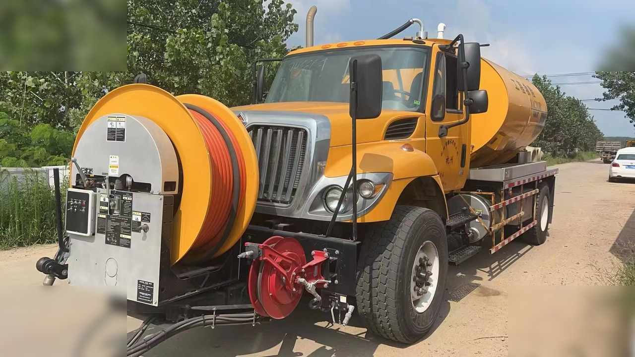 2017 VACTOR RAMJET - Fekálne vozidlo: obrázok 1 2017 VACTOR RAMJET - Fekálne vozidlo: obrázok 1