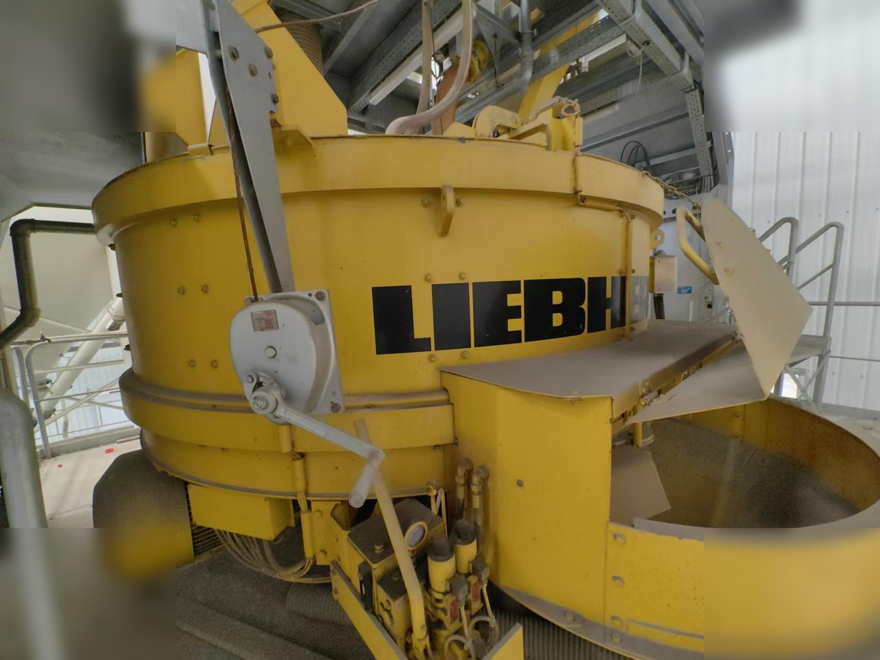 2019 LIEBHERR BETOMIX 2.25 - Betonáreň: obrázok 1 2019 LIEBHERR BETOMIX 2.25 - Betonáreň: obrázok 1
