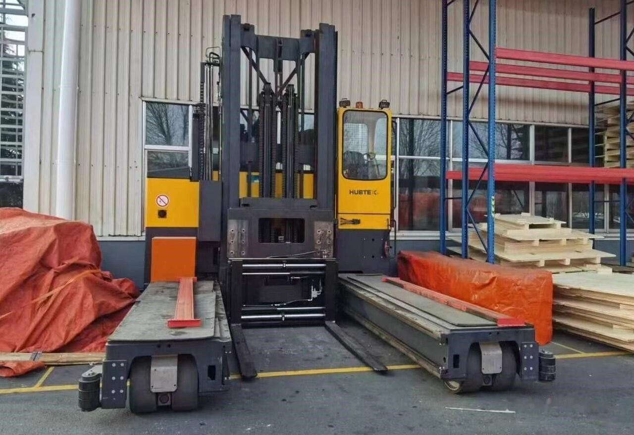 Bočný nakladač Hubtex MQ200: obrázok 1