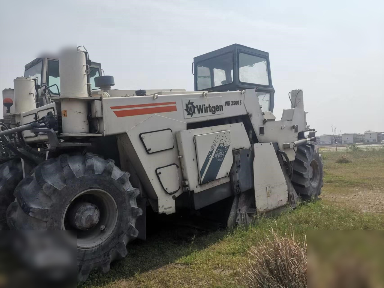WIRTGEN WR2500 - Stabilizátor zeminy: obrázok 1 WIRTGEN WR2500 - Stabilizátor zeminy: obrázok 1