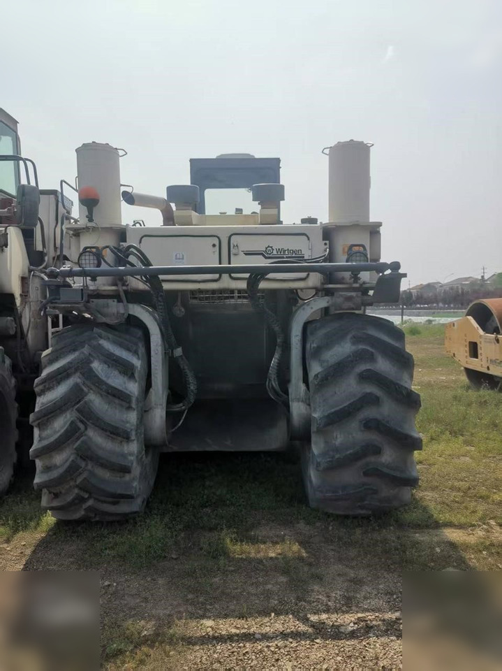 WIRTGEN WR2500 - Stabilizátor zeminy: obrázok 5 WIRTGEN WR2500 - Stabilizátor zeminy: obrázok 5