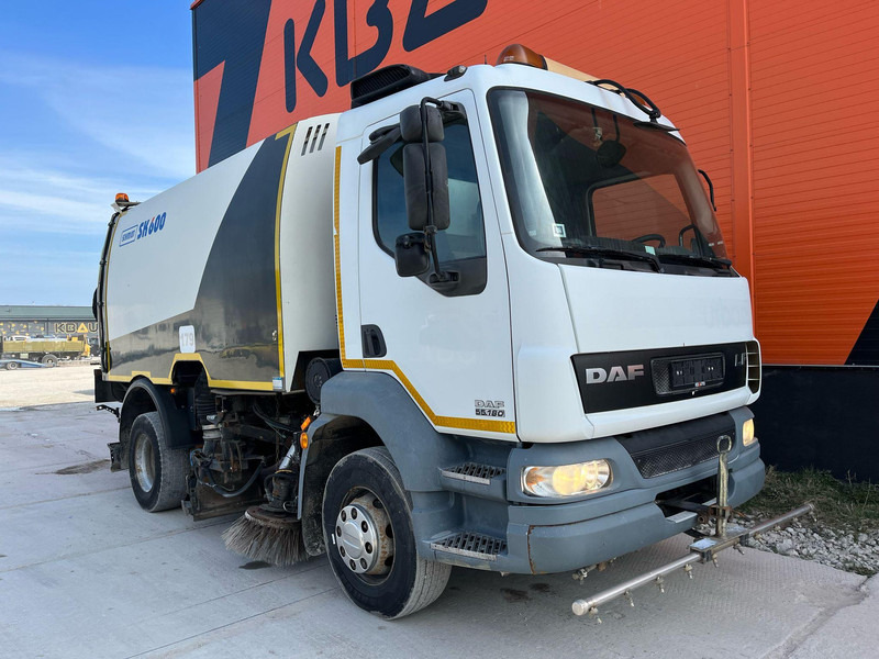 DAF LF 55.180 4x2 Schmidt SK 600 Dual LP - Zametacie vozidlo: obrázok 3 DAF LF 55.180 4x2 Schmidt SK 600 Dual LP - Zametacie vozidlo: obrázok 3