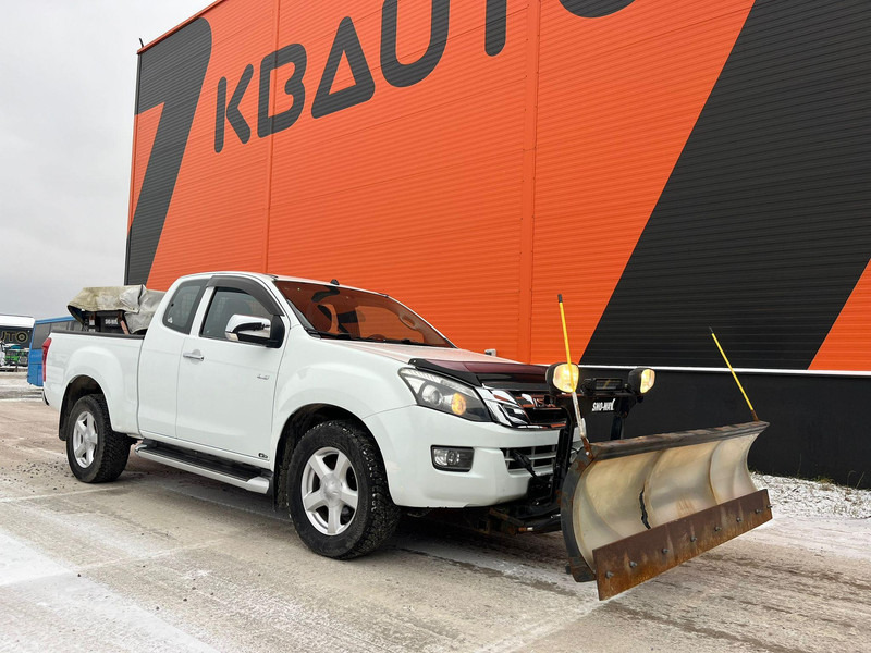 Isuzu D-max 4x4 SNOW PLOW & SPREADER - Pick-up: obrázok 4 Isuzu D-max 4x4 SNOW PLOW & SPREADER - Pick-up: obrázok 4