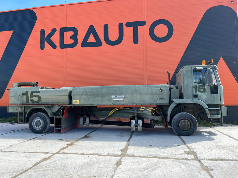 Iveco Fresia F 2000 4x4 SNOW PLOW / BROOM / BLOWER - Zametacie vozidlo: obrázok 5 Iveco Fresia F 2000 4x4 SNOW PLOW / BROOM / BLOWER - Zametacie vozidlo: obrázok 5