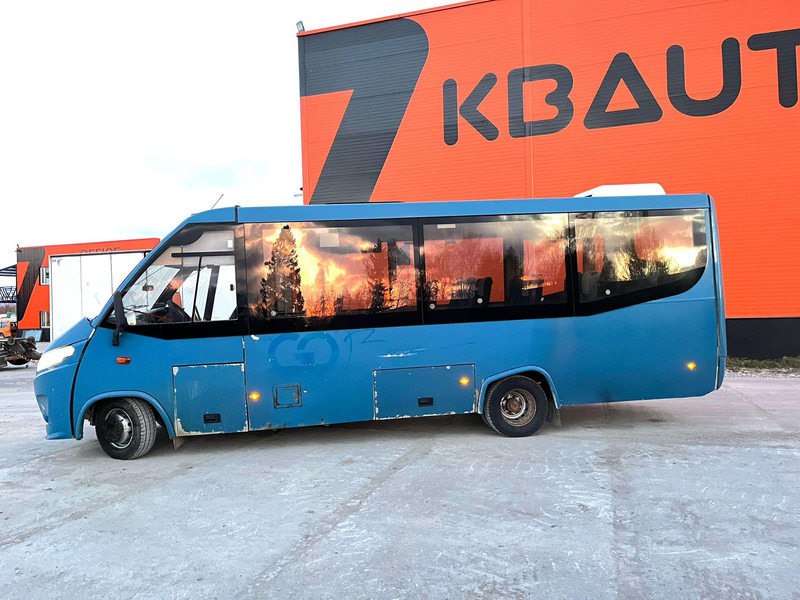 Iveco Kapena Thesi 5 PCS AVAILABLE /EURO 6 / 27 SEATS+5 STANDING / AC / AUXILIARY HEATING - Minibus, Mikrobus: obrázok 4 Iveco Kapena Thesi 5 PCS AVAILABLE /EURO 6 / 27 SEATS+5 STANDING / AC / AUXILIARY HEATING - Minibus, Mikrobus: obrázok 4