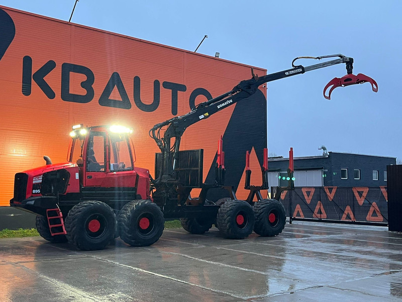 Komatsu 895 8x8 LOADFLEX / CRANE 165F - Vyvážací príves: obrázok 1 Komatsu 895 8x8 LOADFLEX / CRANE 165F - Vyvážací príves: obrázok 1