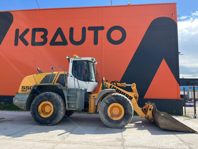 Liebherr L 550 4X4 AC / CENTRL LUBRICATION / SCALES - Kolesový nakladač: obrázok 4 Liebherr L 550 4X4 AC / CENTRL LUBRICATION / SCALES - Kolesový nakladač: obrázok 4